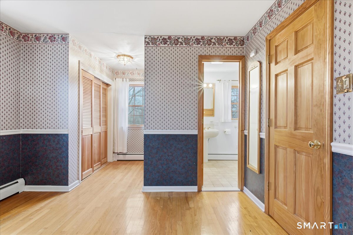 157 Prospect Hill Road Groton, CT 06340 - Photo 22 of 38