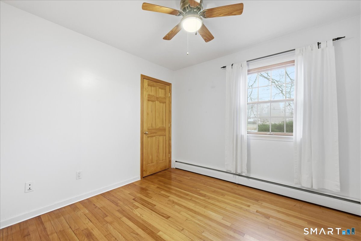 157 Prospect Hill Road Groton, CT 06340 - Photo 27 of 38