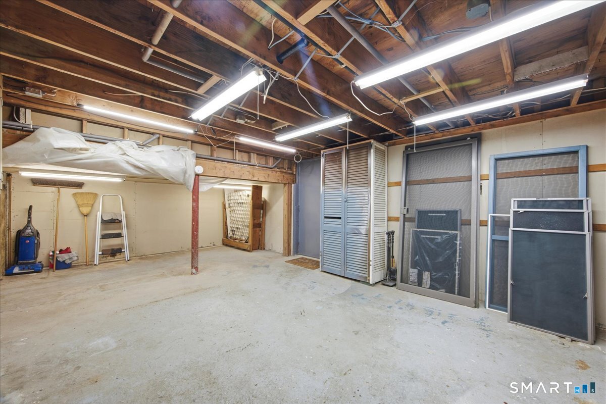 157 Prospect Hill Road Groton, CT 06340 - Photo 37 of 38
