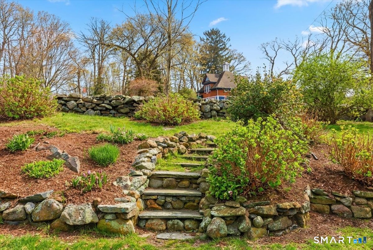 157 Prospect Hill Road Groton, CT 06340 - Photo 4 of 38