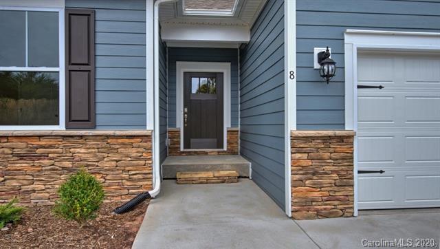 8 Regent Heights Road Leicester, NC 28748 - Photo 2 of 19 Gallery Image 2