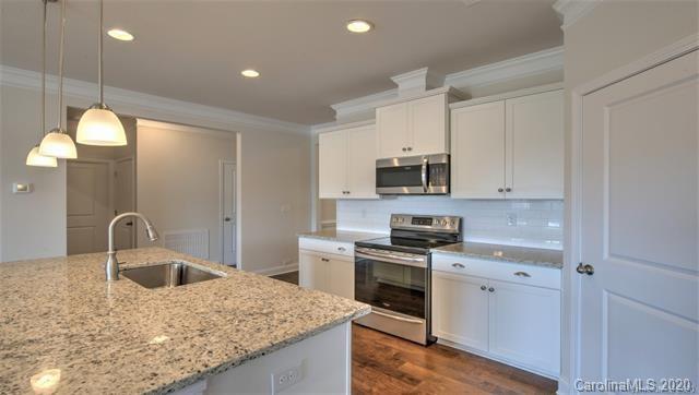 8 Regent Heights Road Leicester, NC 28748 - Photo 8 of 19 Gallery Image 8