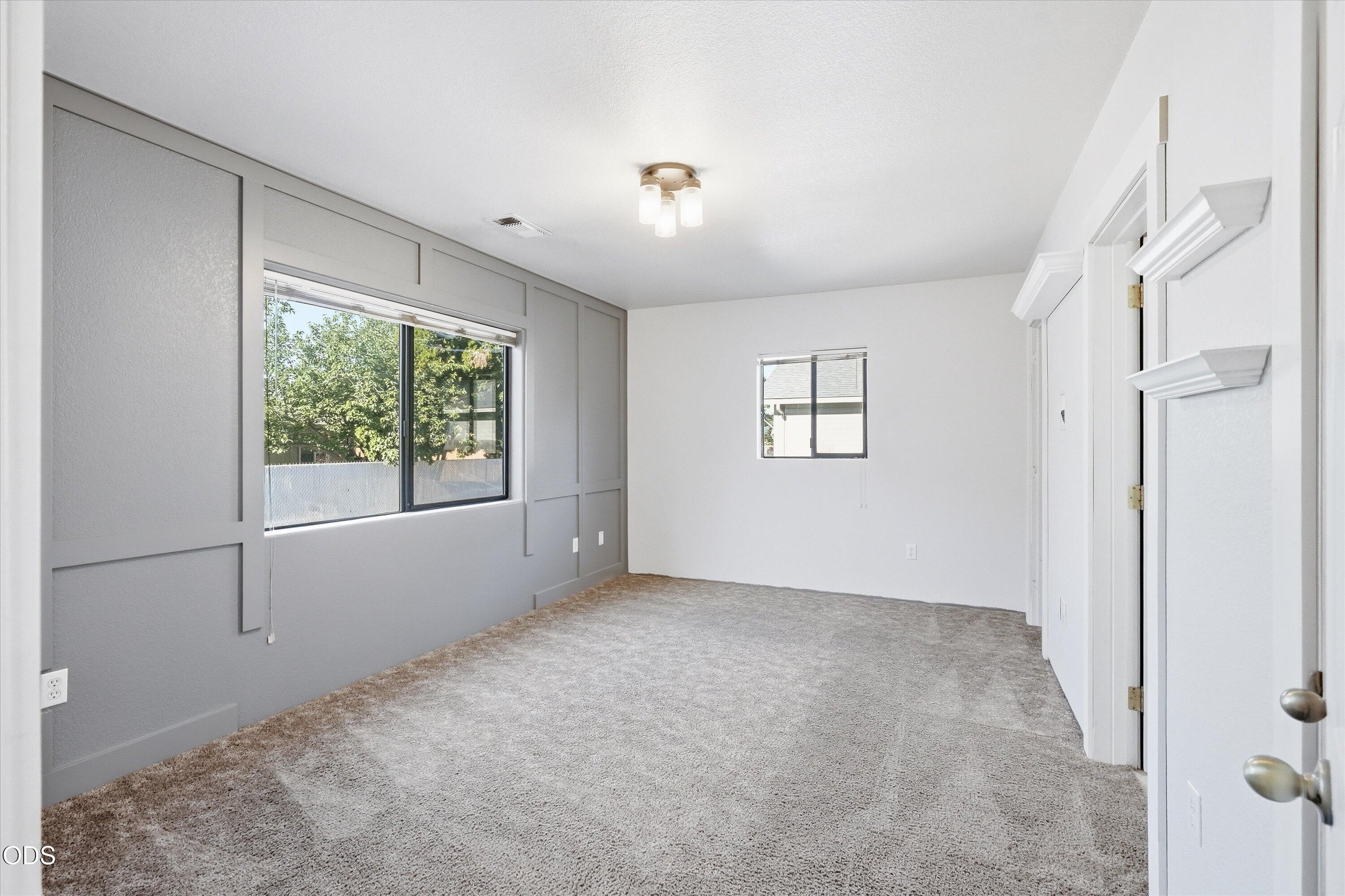 1908 Cunningham Avenue Medford, OR 97501 - Photo 7 of 31