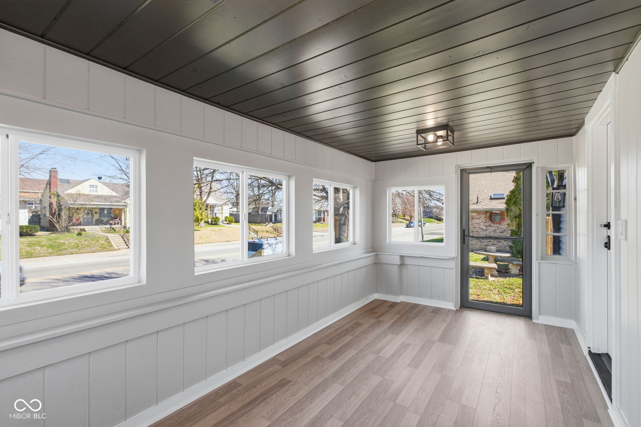 1611 Main Street Beech Grove, IN 46107 - Photo 4 of 20