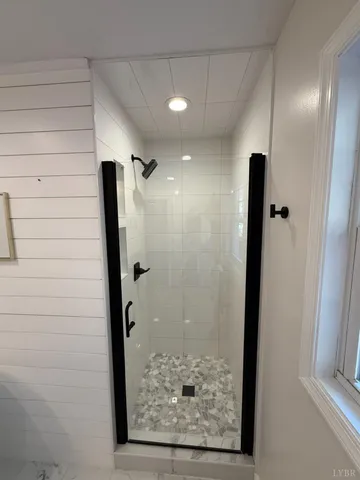 $359,900 | 142 Pleasant Ridge Drive, Madison Heights, VA 24572