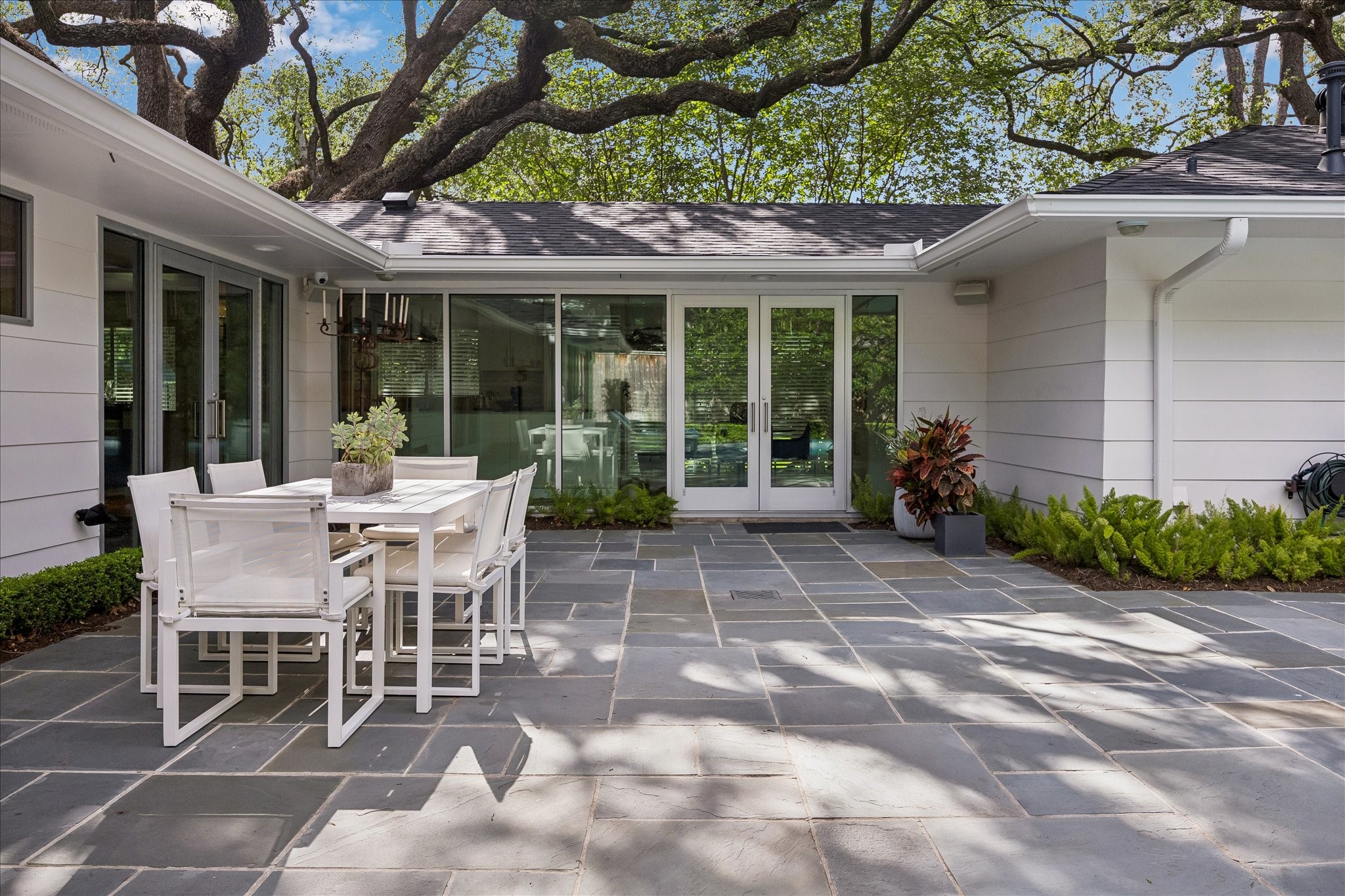 4114 Whitman Street Houston, TX 77027 - Photo 27 of 43