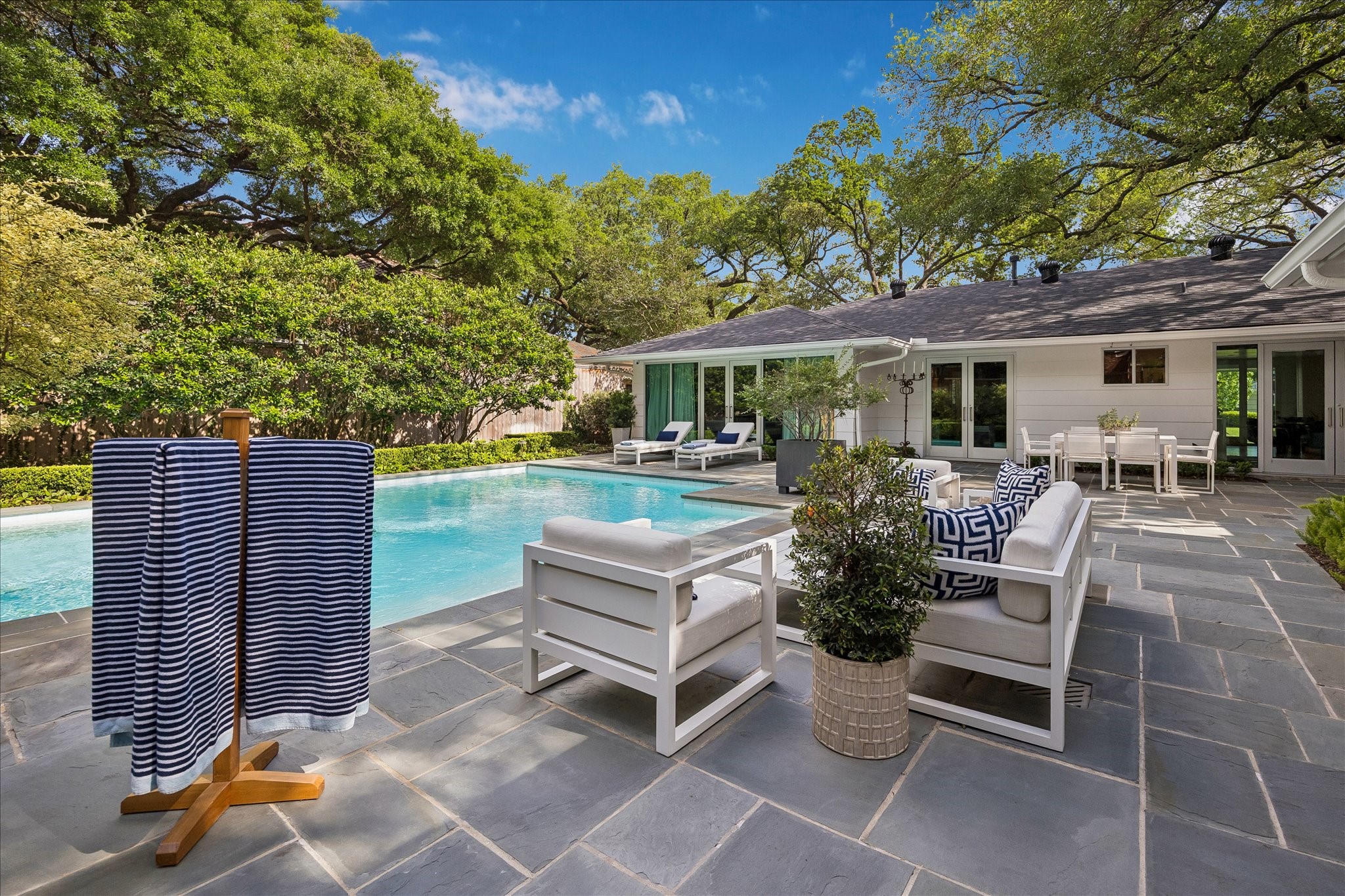 4114 Whitman Street Houston, TX 77027 - Photo 30 of 43