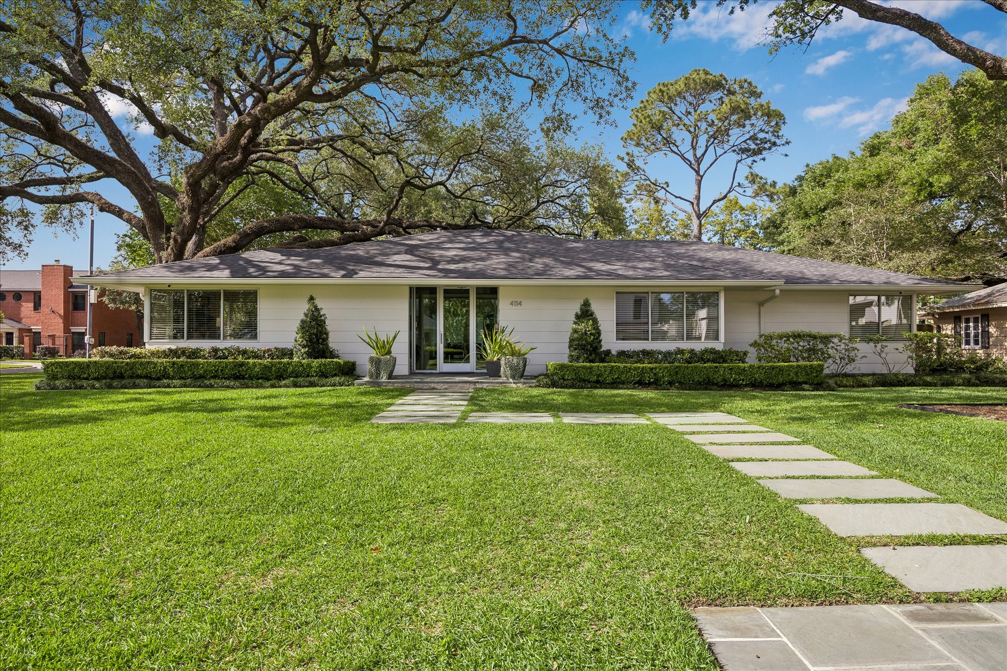 4114 Whitman Street Houston, TX 77027 - Photo 38 of 43