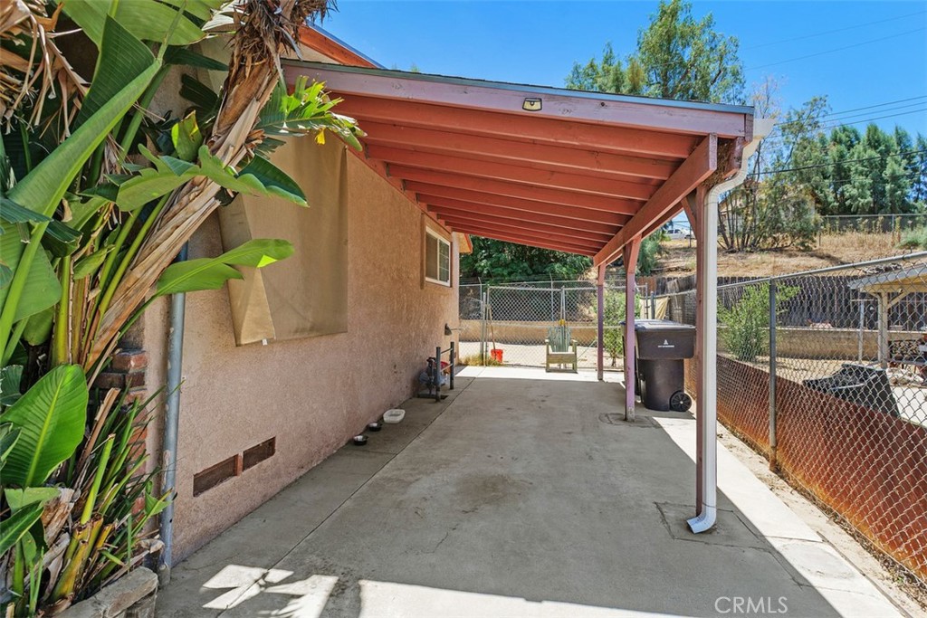 3818 Ogden Way Riverside, CA 92501 - Photo 24 of 28