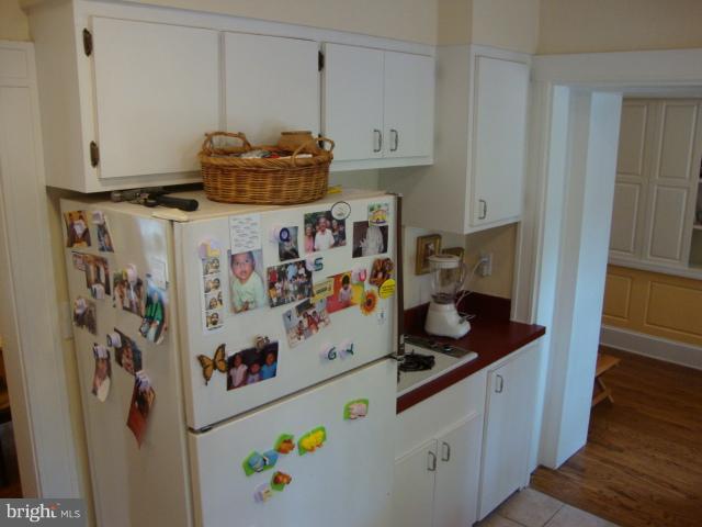 822 Old Joppa Road Towson, MD 21286 - Photo 8 of 26 Kitchen