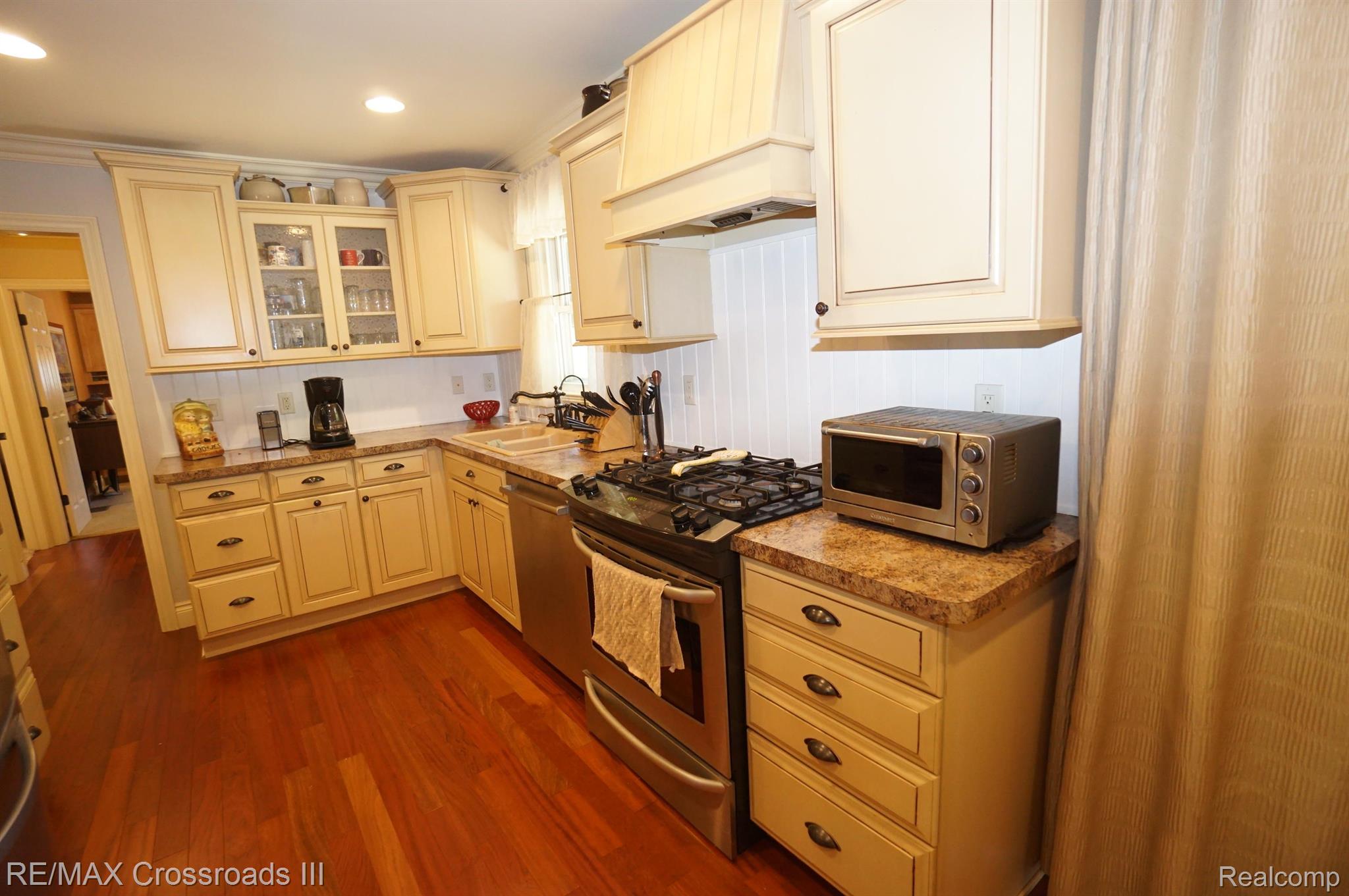 10040 Carpenter Road Milan, MI 48160 - Photo 9 of 24 Gallery Image 9