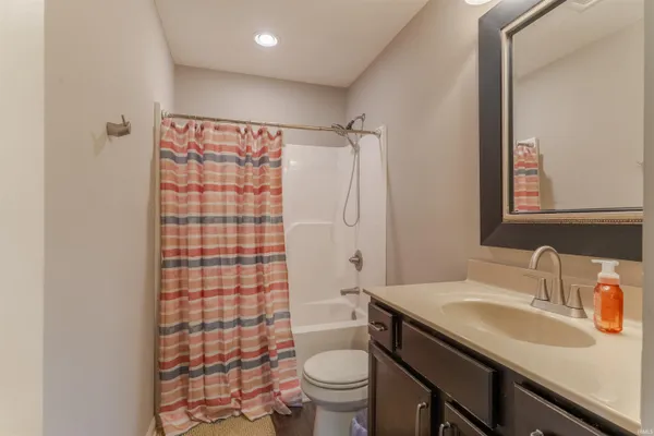 $297,500 | 832 Tawny Drive, Evansville, IN 47712