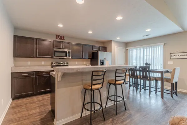 $297,500 | 832 Tawny Drive, Evansville, IN 47712