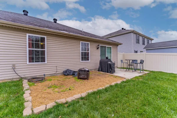 $297,500 | 832 Tawny Drive, Evansville, IN 47712