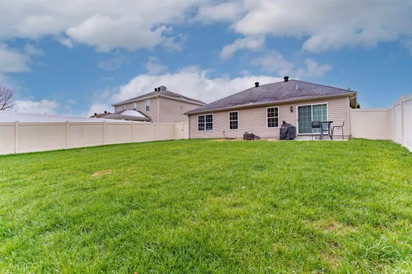 $297,500 | 832 Tawny Drive, Evansville, IN 47712