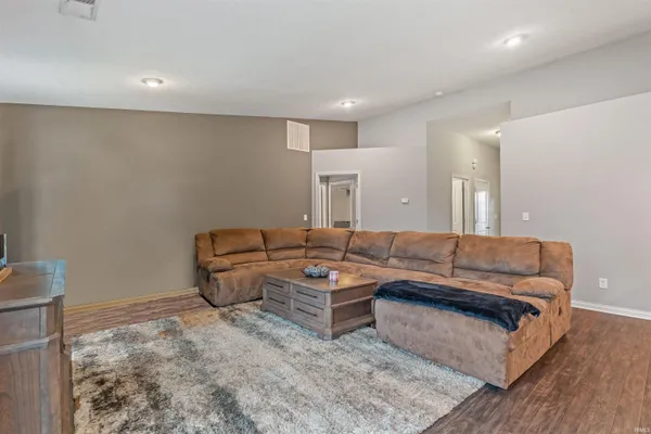 $297,500 | 832 Tawny Drive, Evansville, IN 47712