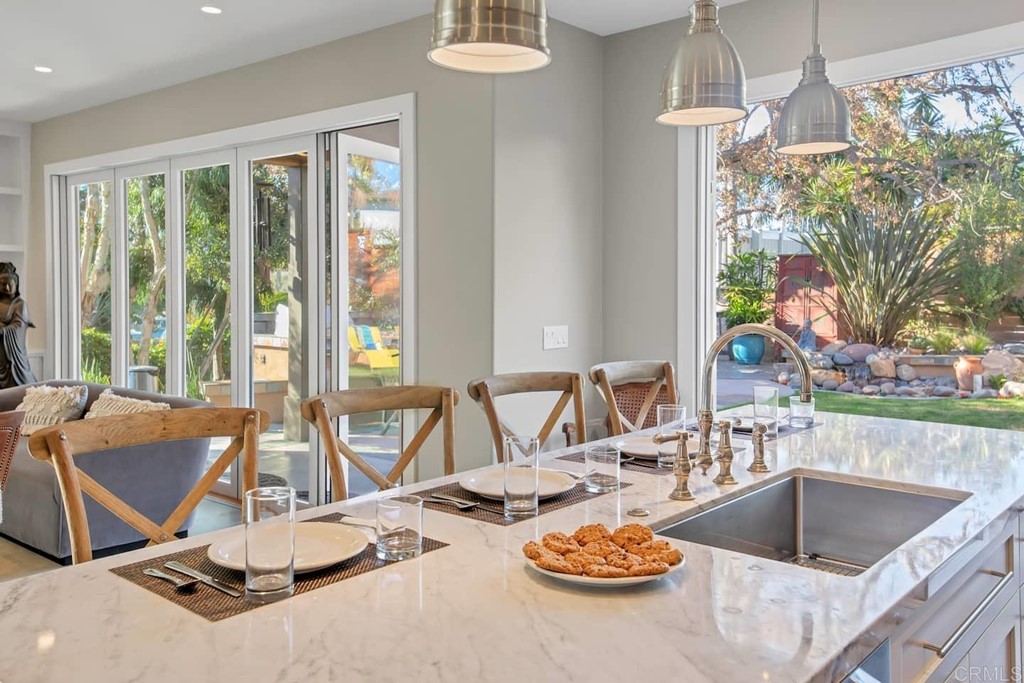 270 Hillcrest Drive Encinitas, CA 92024 - Photo 16 of 48