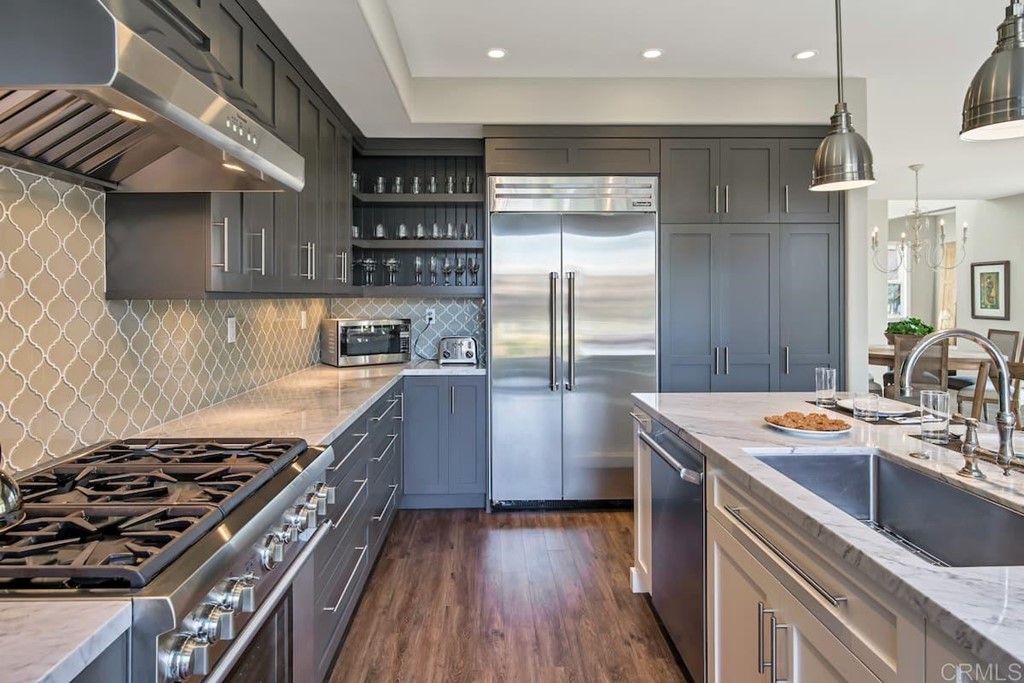 270 Hillcrest Drive Encinitas, CA 92024 - Photo 6 of 48