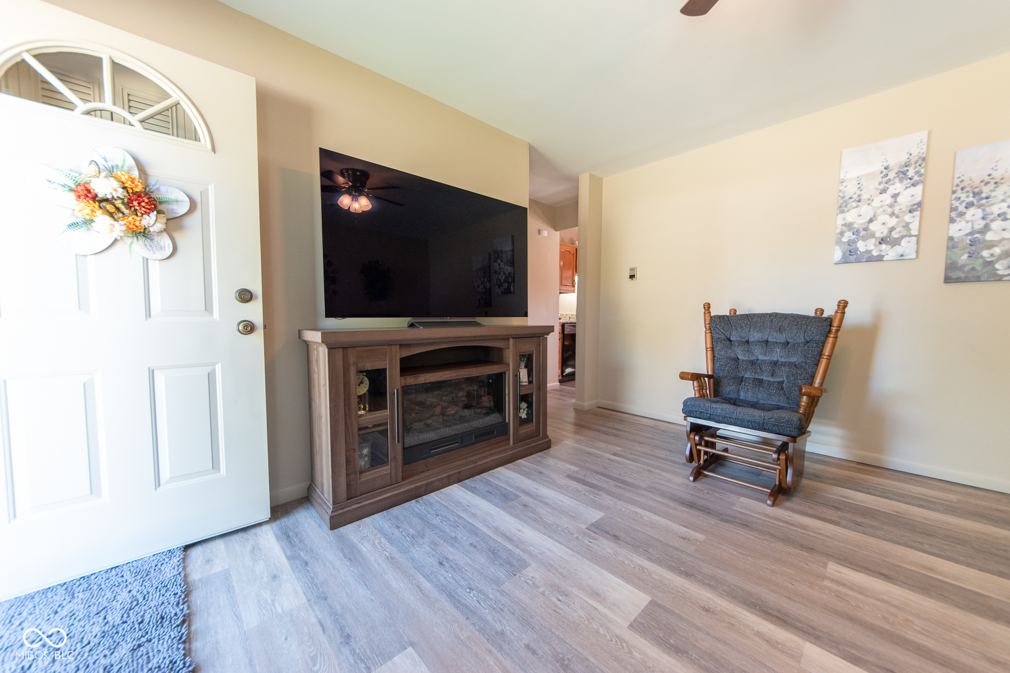 2855 12th Street Columbus, IN 47201 - Photo 6 of 28