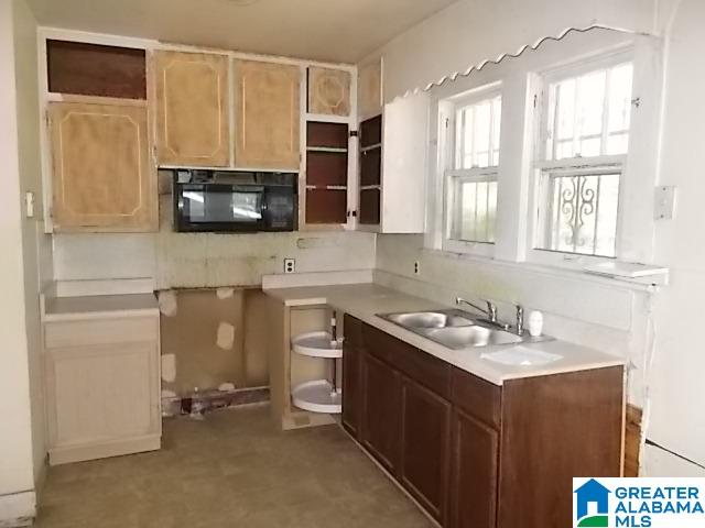 508 80th Place South Birmingham, AL 35206 - Photo 3 of 10
