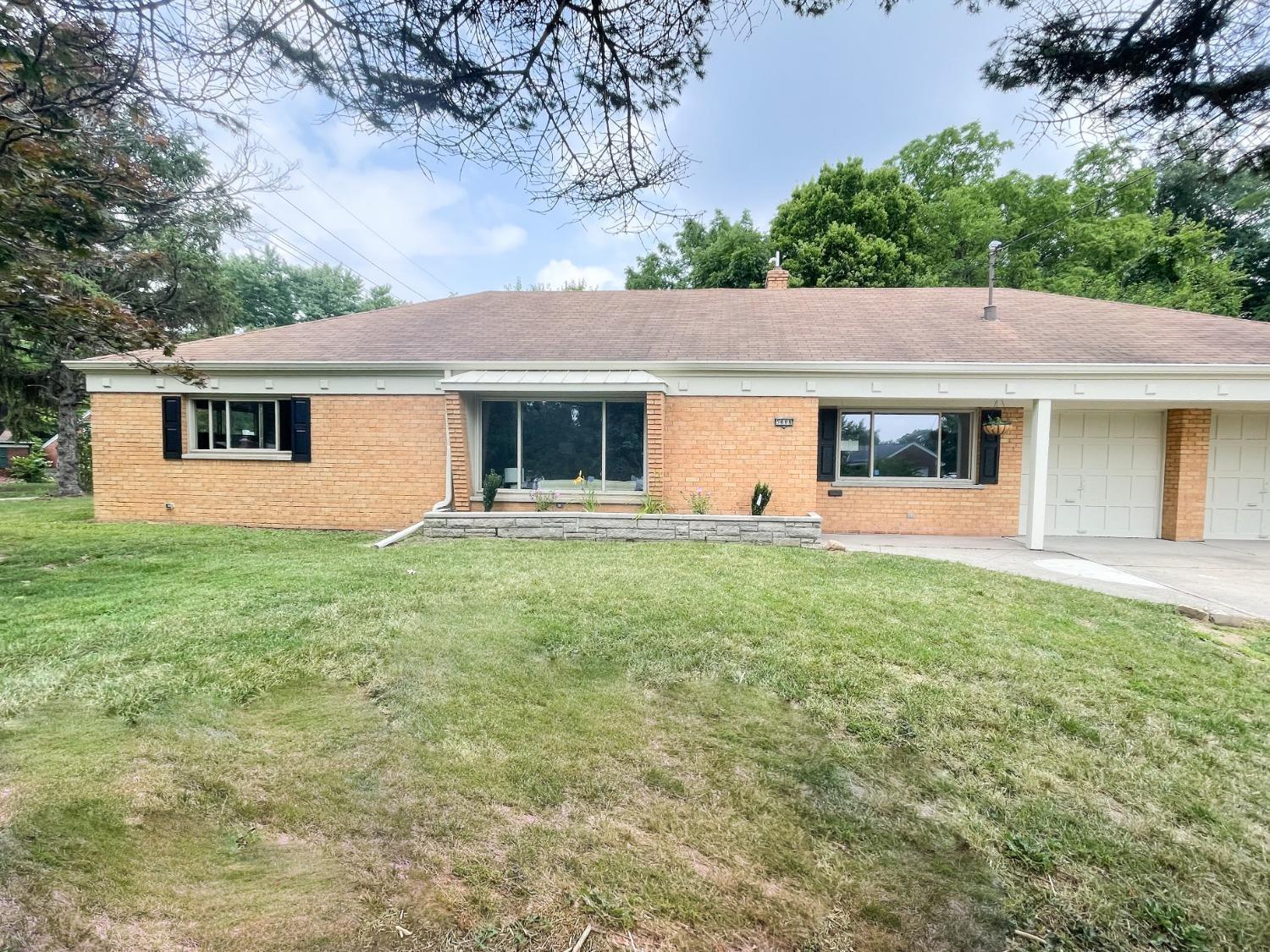 5668 Vogel Road Cincinnati, OH 45239 - Photo 2 of 44