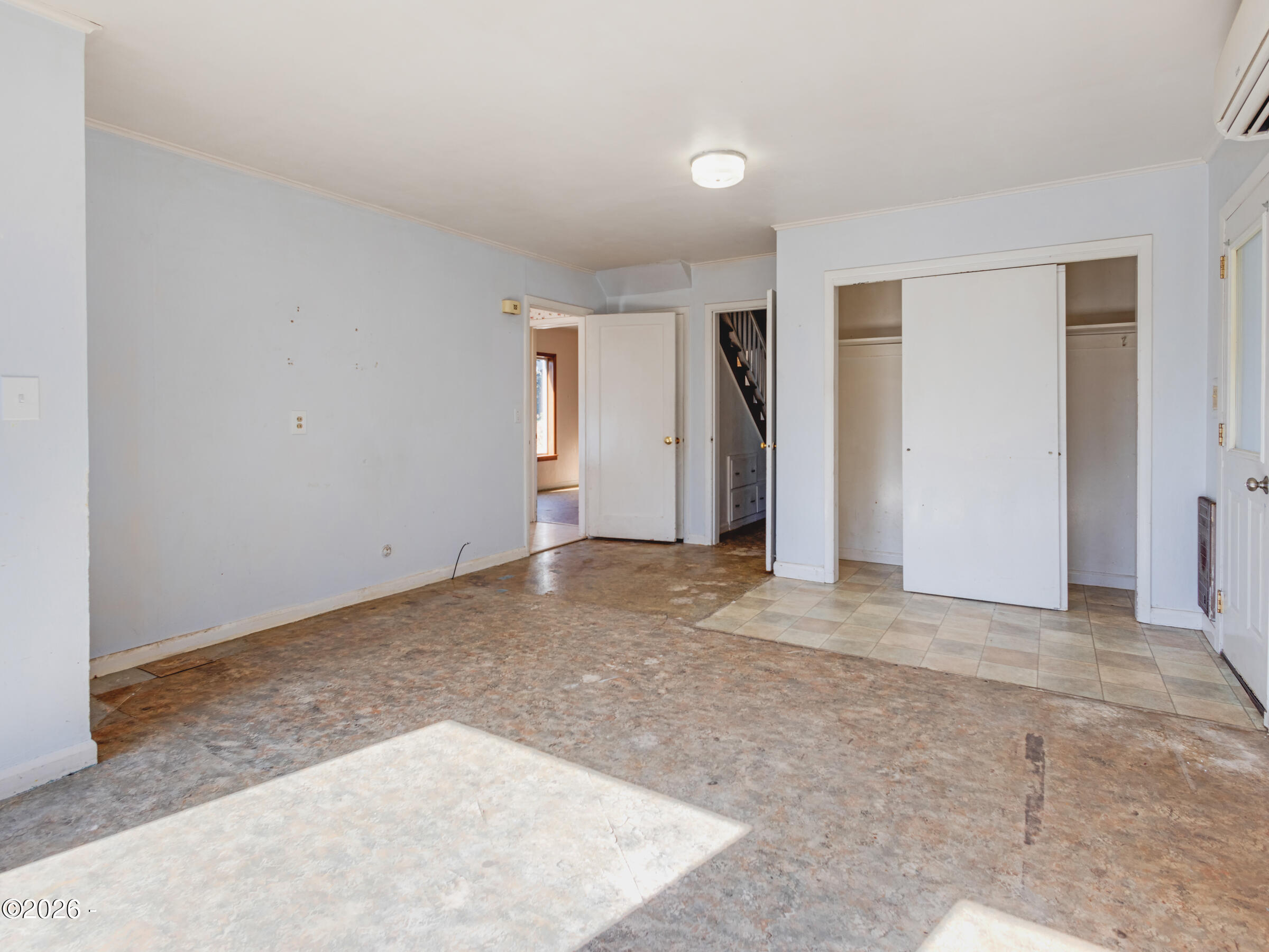 1208 Southwest Division Street Waldport, OR 97394 - Photo 11 of 45 Family Room