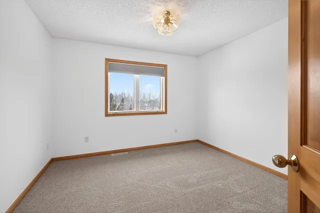 $625,000 | 303 Bluff Road, Carver, MN 55315