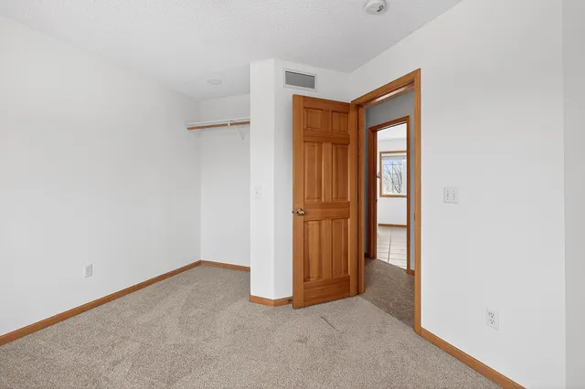 $625,000 | 303 Bluff Road, Carver, MN 55315