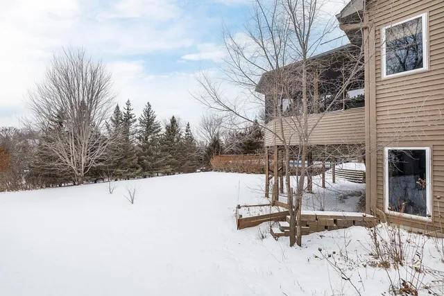 $625,000 | 303 Bluff Road, Carver, MN 55315