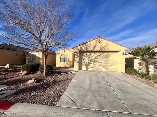 $2,180 | 7136 Crescentville Avenue, Las Vegas, NV 89131