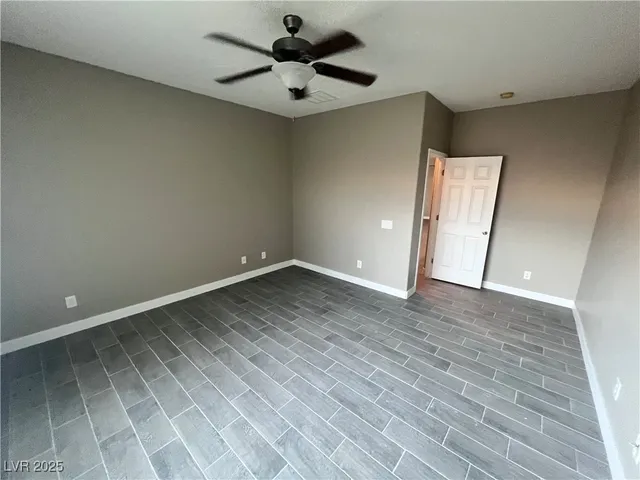 $2,180 | 7136 Crescentville Avenue, Las Vegas, NV 89131