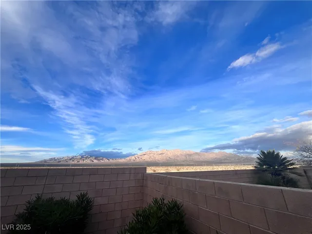 $2,180 | 7136 Crescentville Avenue, Las Vegas, NV 89131