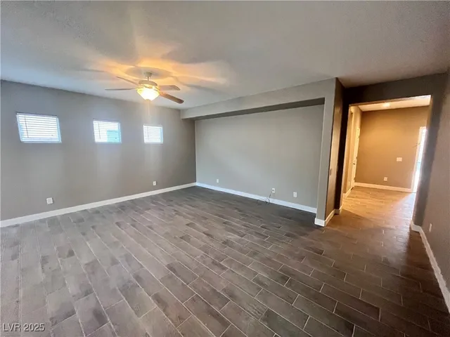 $2,180 | 7136 Crescentville Avenue, Las Vegas, NV 89131