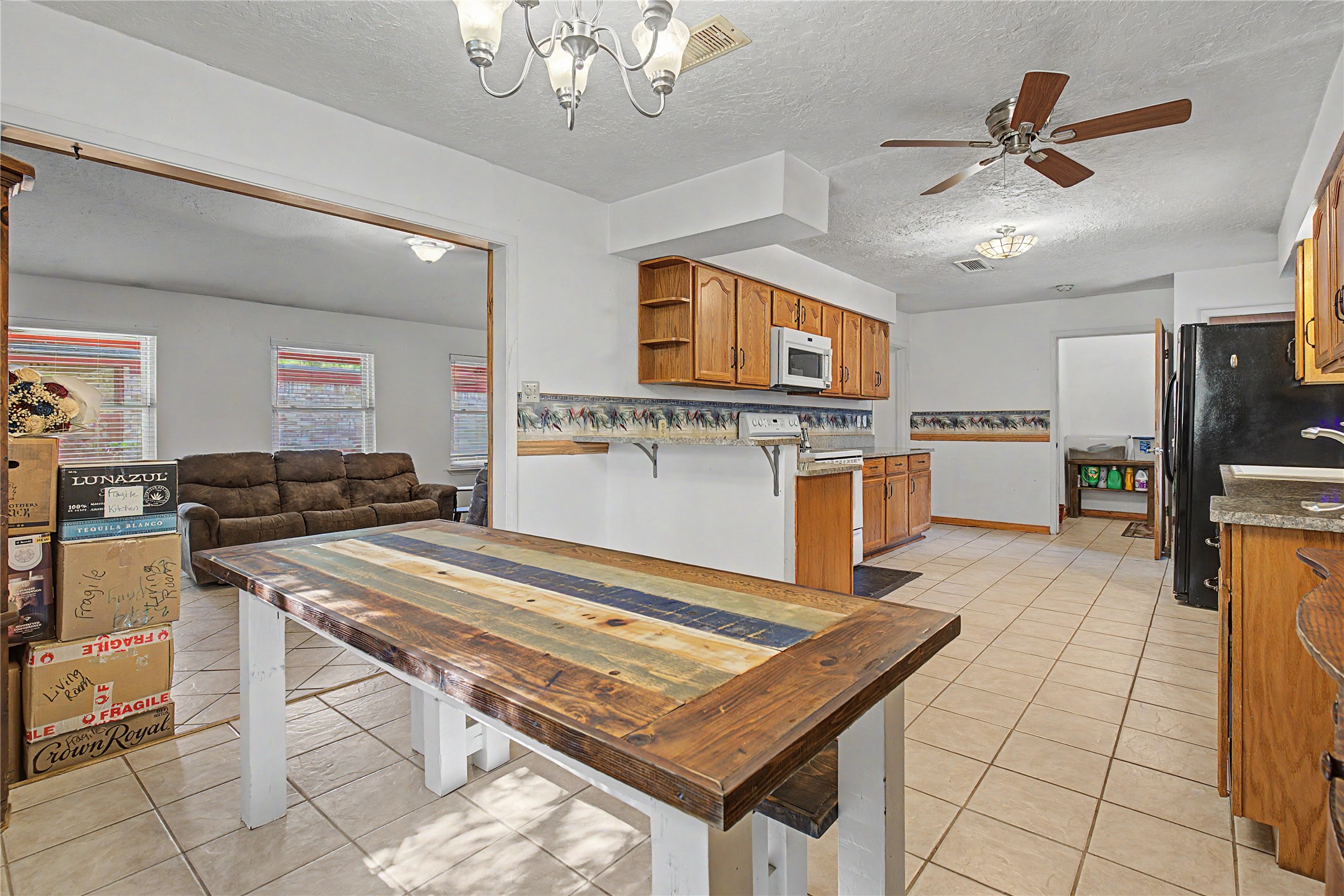 3774 Spring Drive Huntsville, TX 77340 - Photo 13 of 39 Gallery Image 13