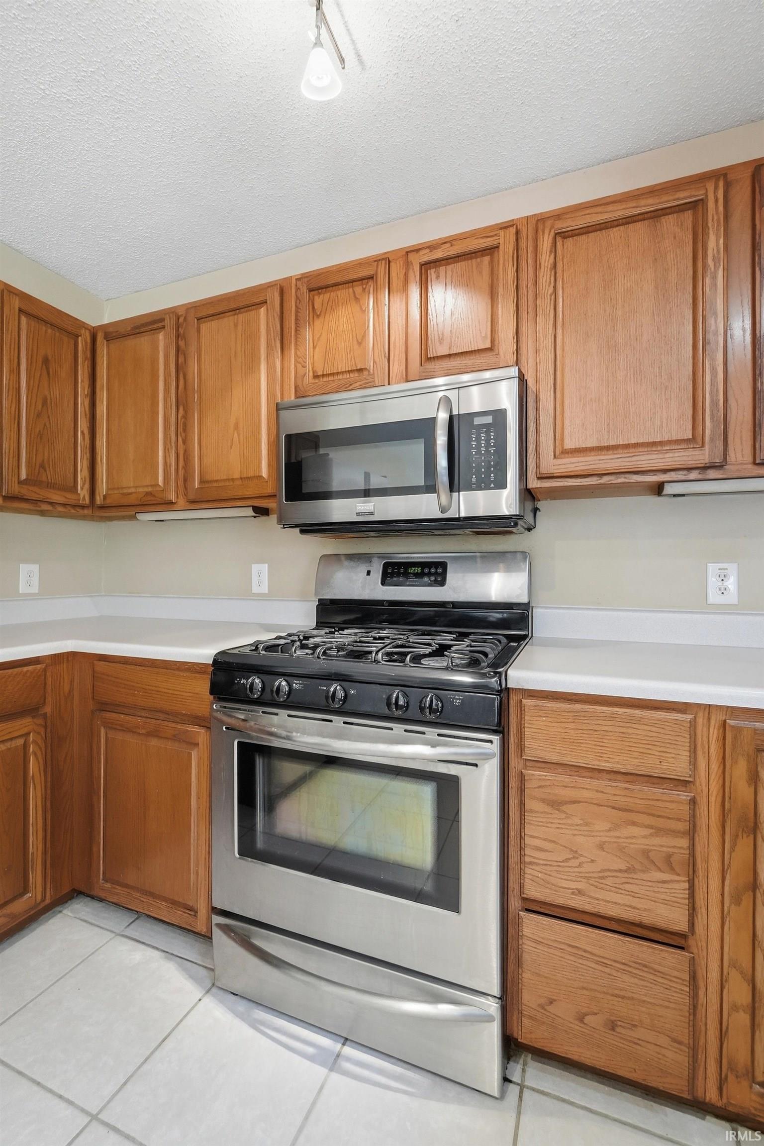 2317 Broken Oak Road Fort Wayne, IN 46818 - Photo 13 of 41 Gallery Image 13