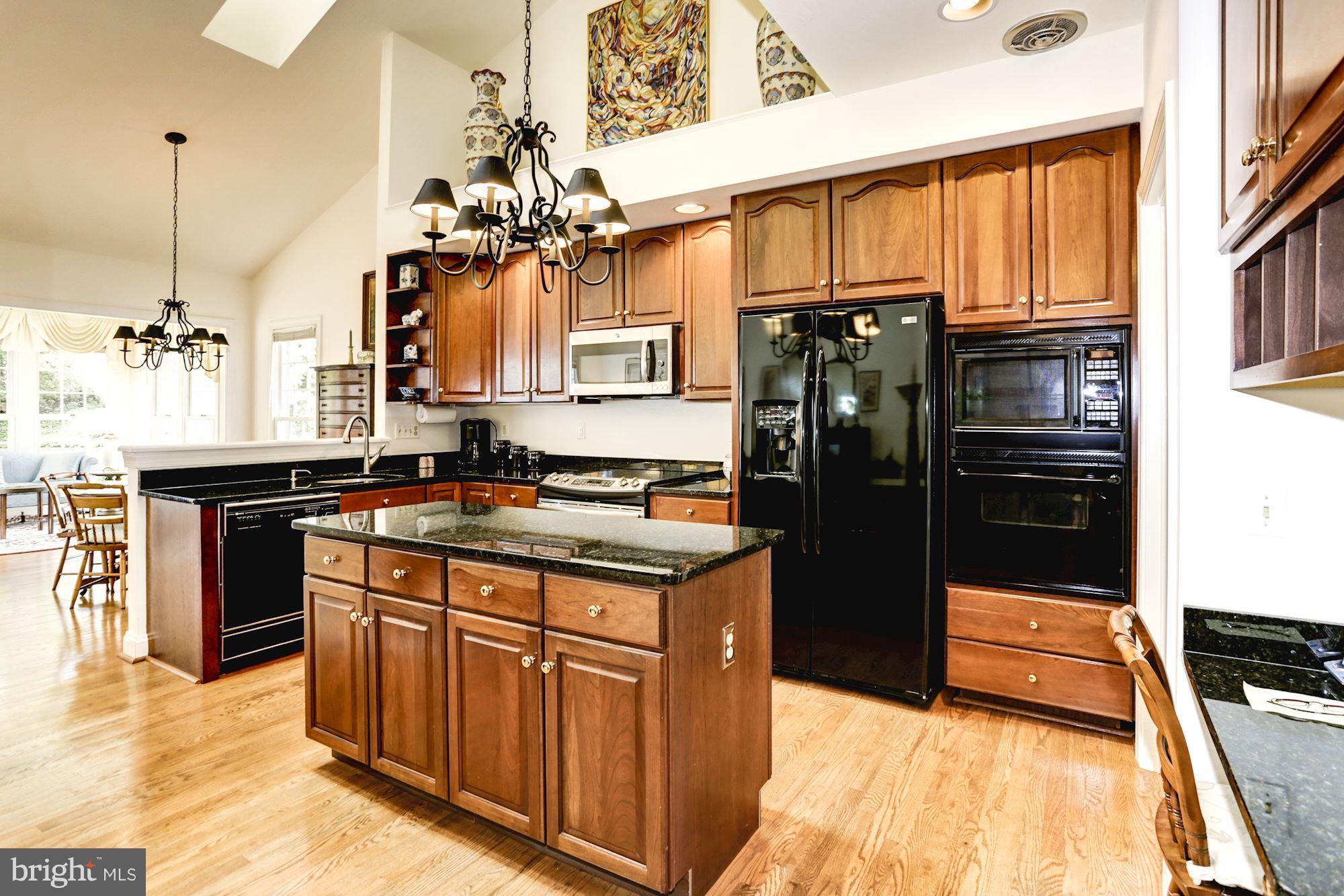 112 Little Quarry Road Gaithersburg, MD 20878 - Photo 11 of 30 Kitchen