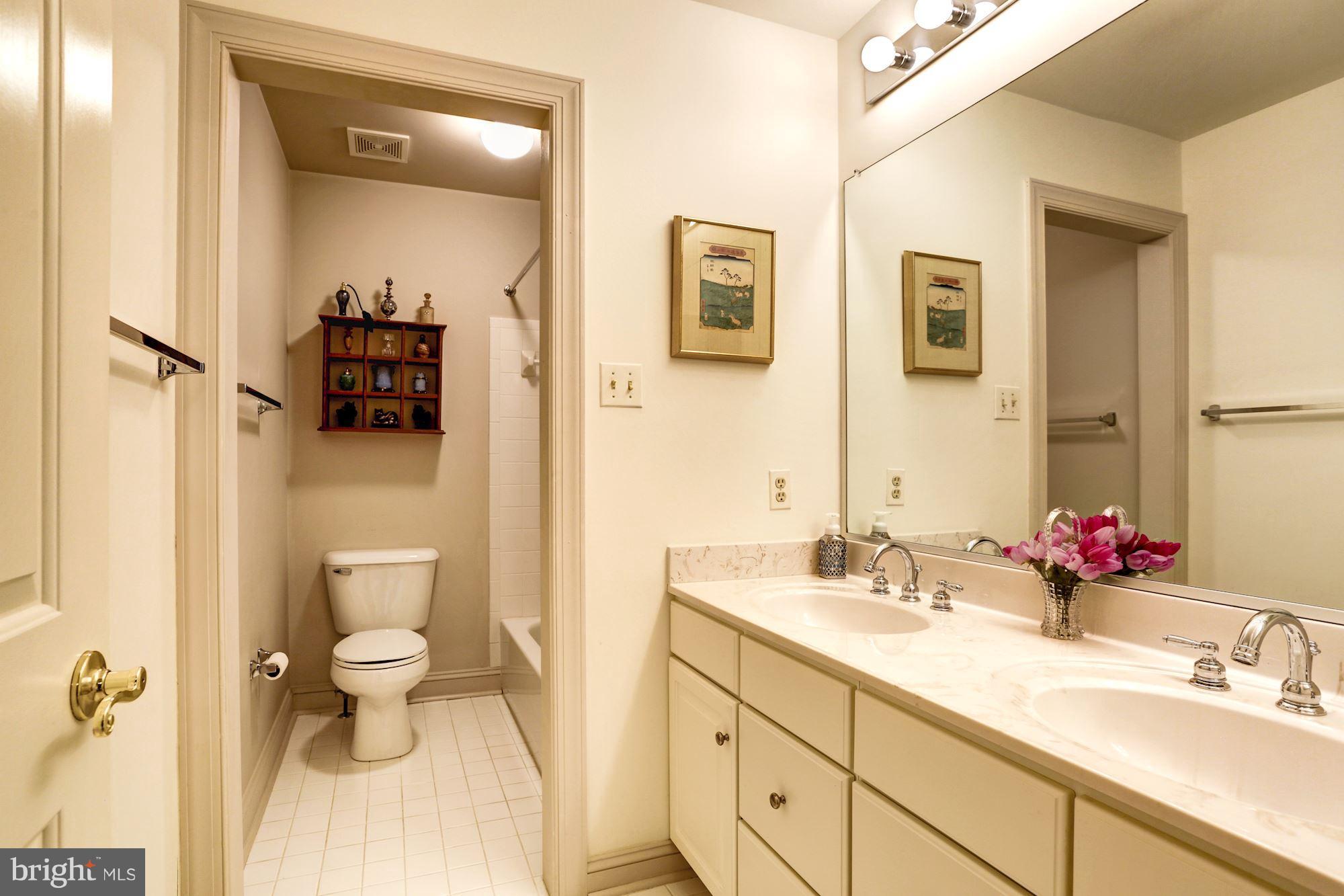 112 Little Quarry Road Gaithersburg, MD 20878 - Photo 21 of 30 Bath