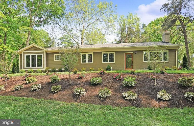 1401 Namassin Road Alexandria, VA 22308 - Photo 1 of 24 Exterior (Main)