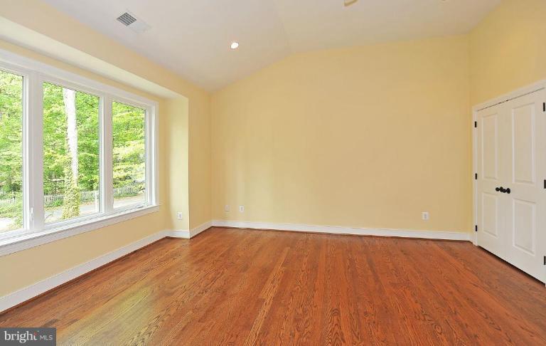 1401 Namassin Road Alexandria, VA 22308 - Photo 17 of 24 Master Bedroom