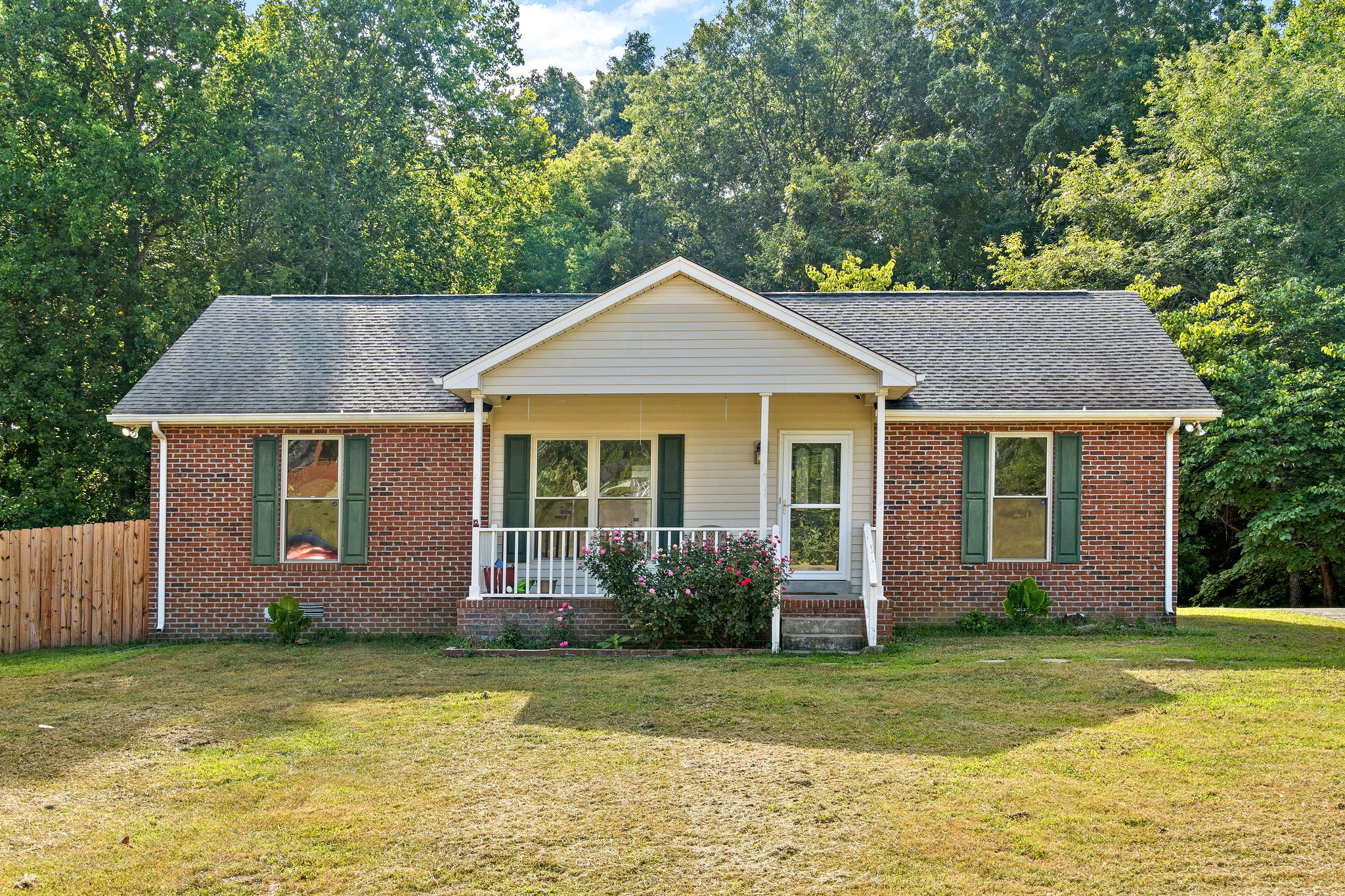 1011 Cherokee Trail Springfield, TN 37172 - Photo 1 of 40 front view of a house with a yard