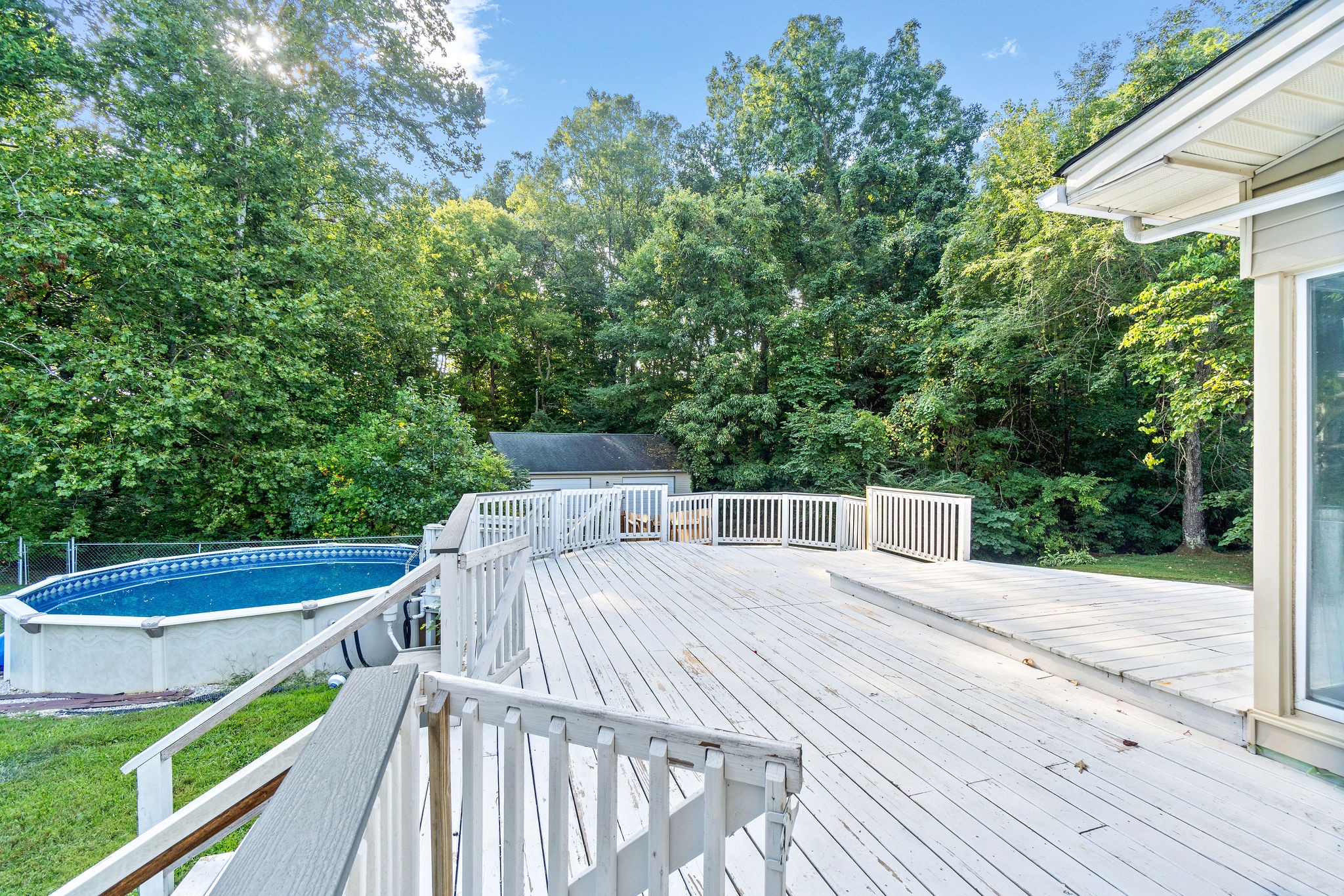 1011 Cherokee Trail Springfield, TN 37172 - Photo 31 of 40 a view of deck with patio and yard