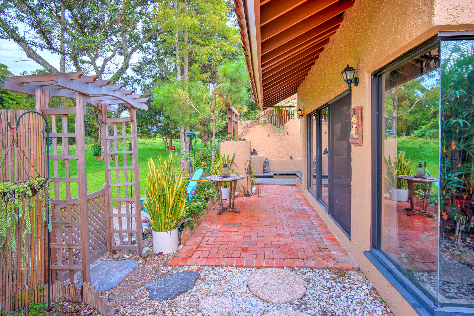 6598 Patio Lane Boca Raton, FL 33433 - Photo 11 of 31 Back Patio