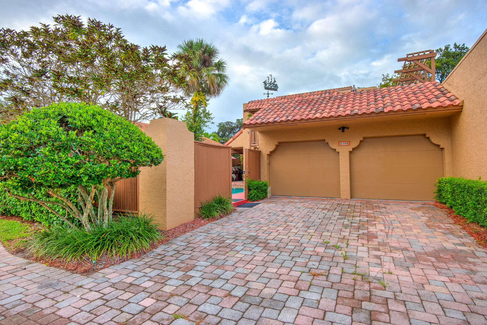 6598 Patio Lane Boca Raton, FL 33433 - Photo 8 of 31 Full 2 Car Garage and Pavered Drive