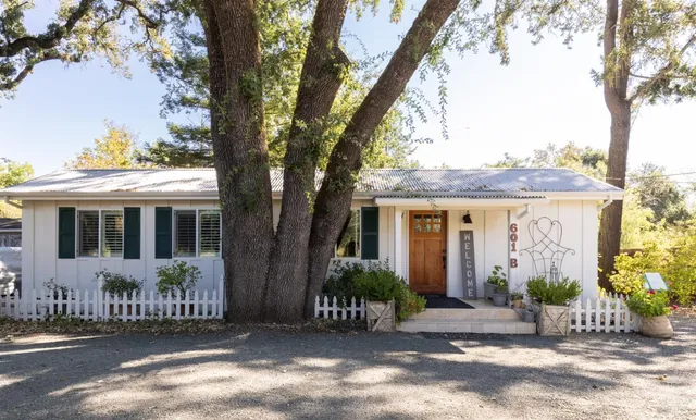 $1,995,000 | 601 Rossi Road, St. Helena, CA 94574