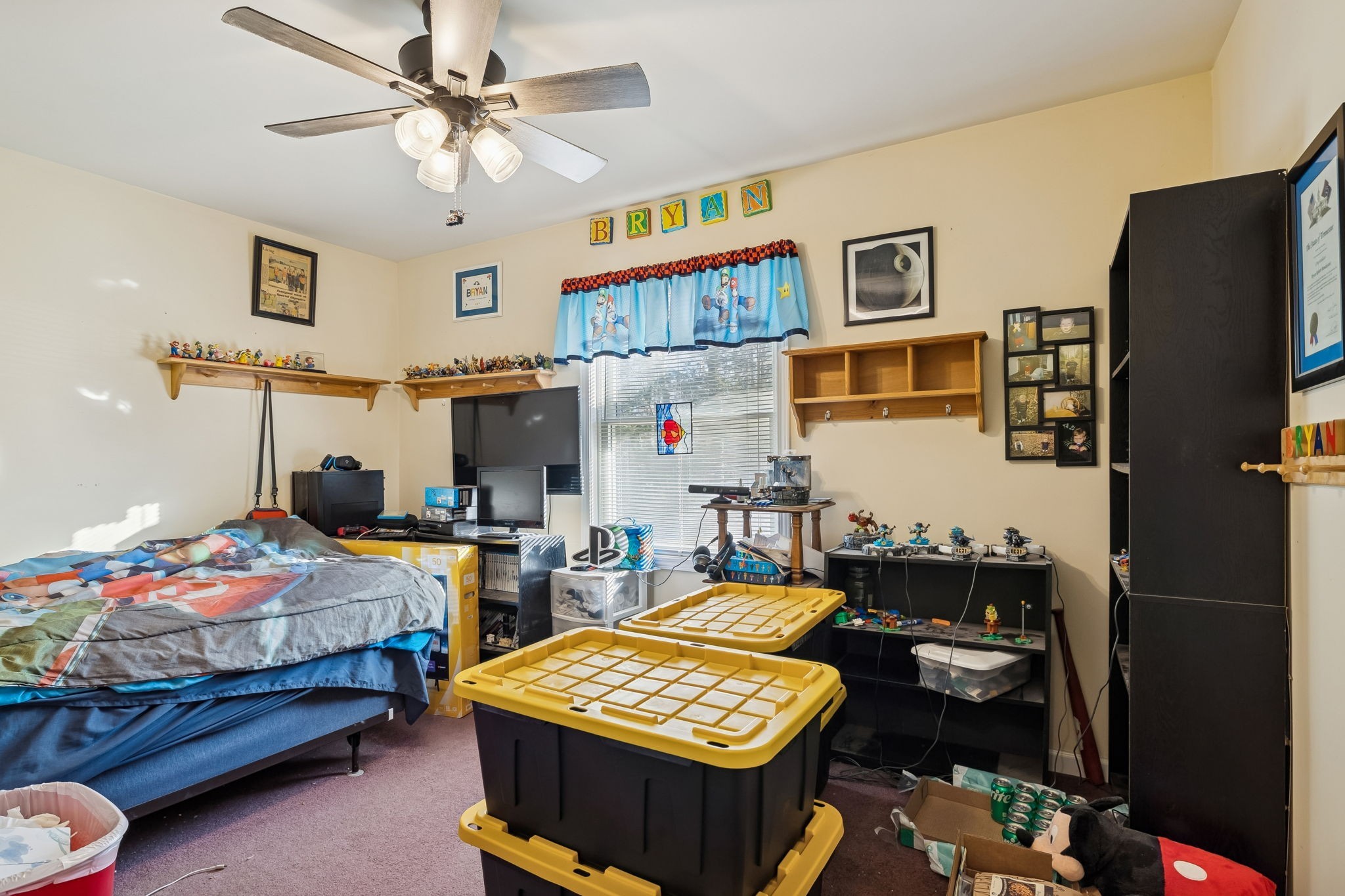 330 Deerfield Road Sparta, TN 38583 - Photo 21 of 34 a bedroom with bed and furniture