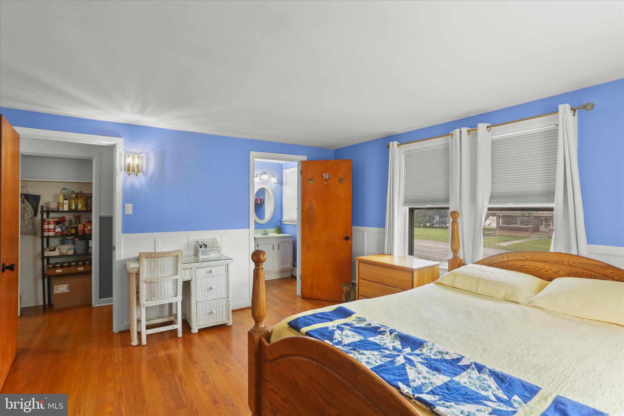 6 South Grant Road Thomasville, PA 17364 - Photo 23 of 49 Primary Bedroom