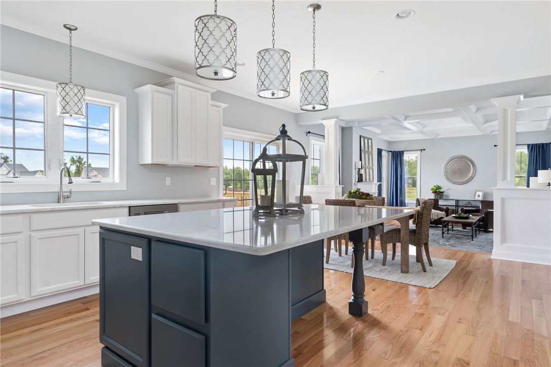 21 Lantern Hill Drive Cranston, RI 02921 - Photo 2 of 17