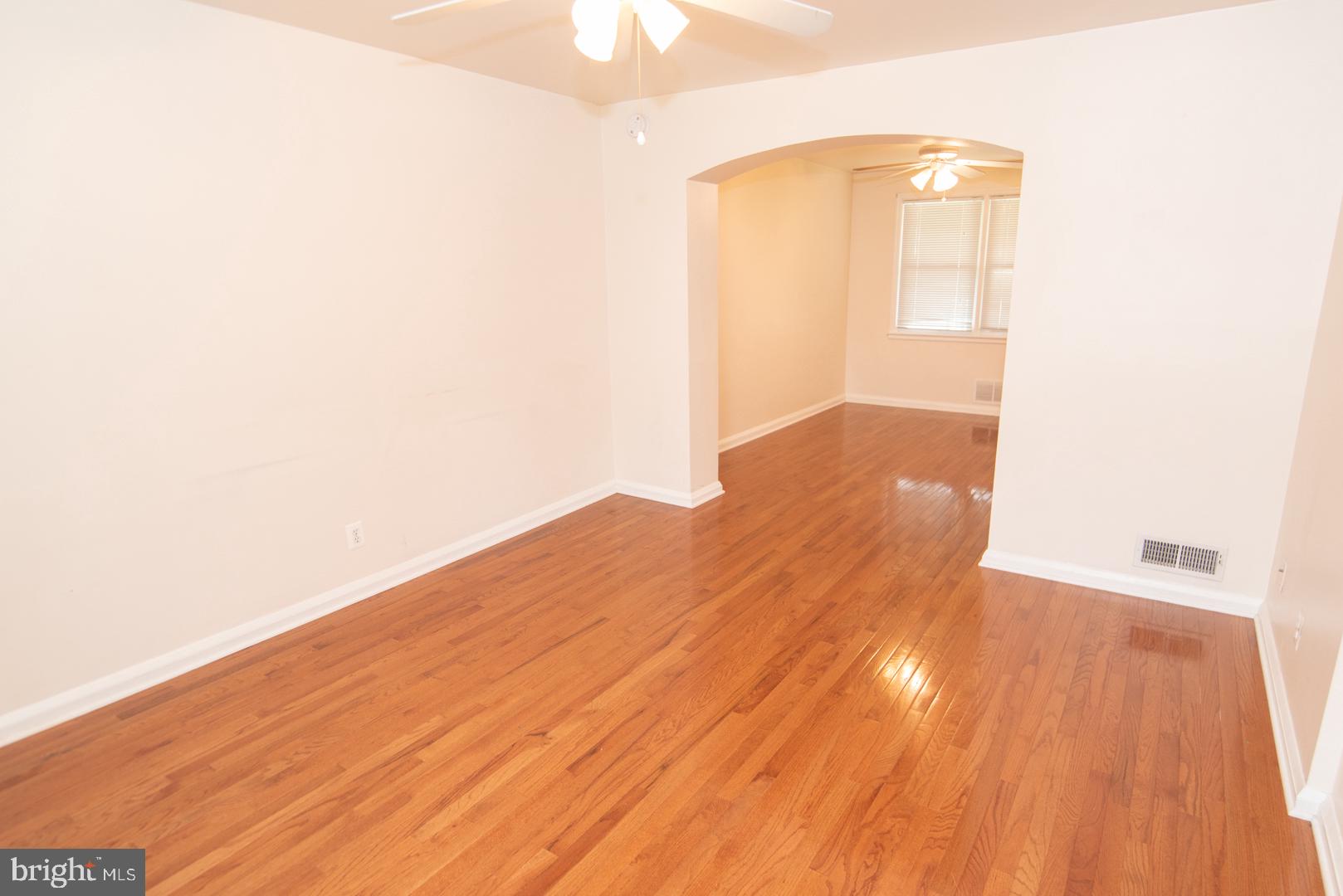 3446 Dunran Road Dundalk, MD 21222 - Photo 3 of 28