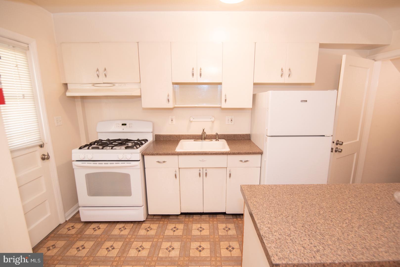 3446 Dunran Road Dundalk, MD 21222 - Photo 6 of 28