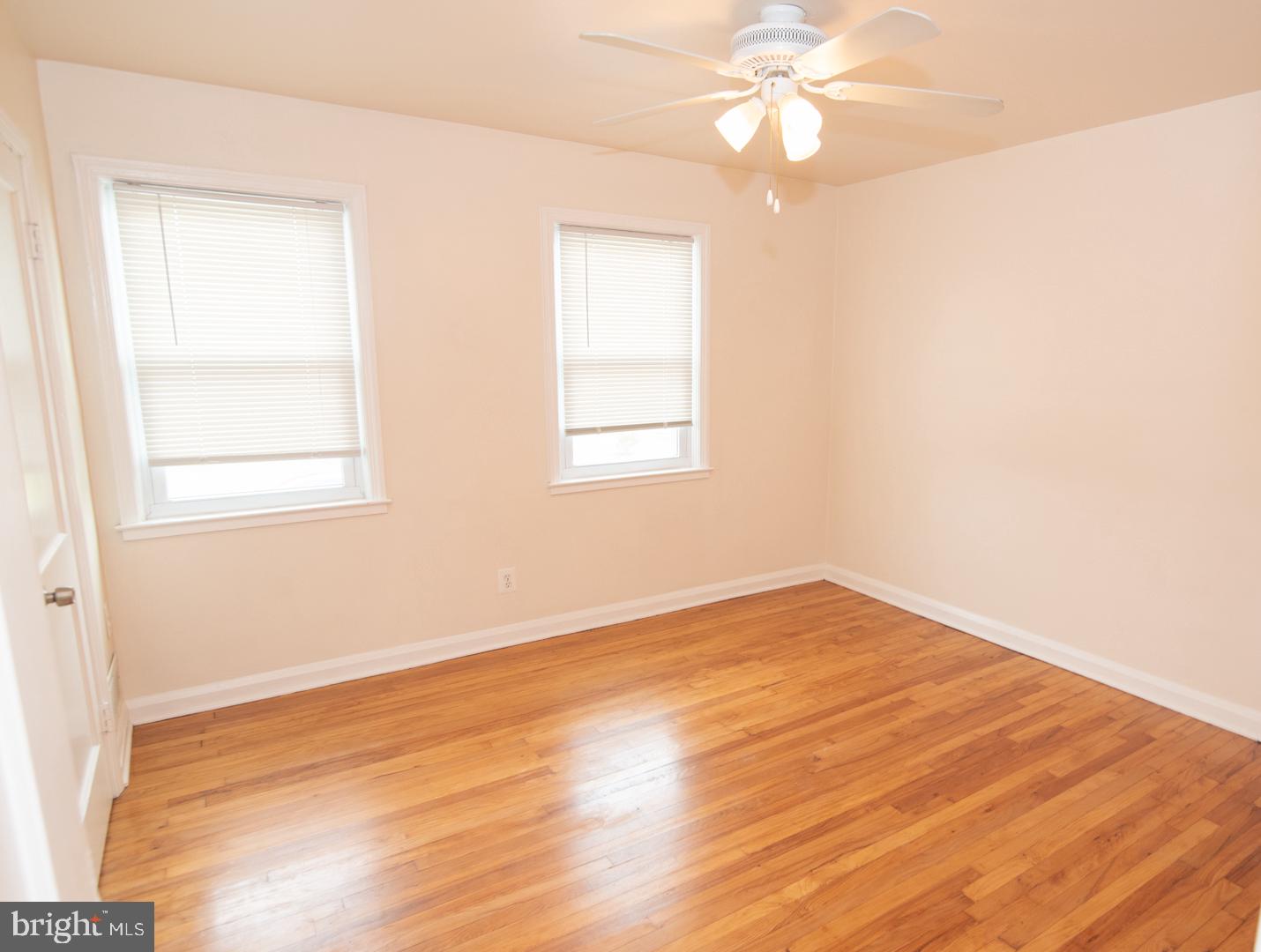 3446 Dunran Road Dundalk, MD 21222 - Photo 7 of 28